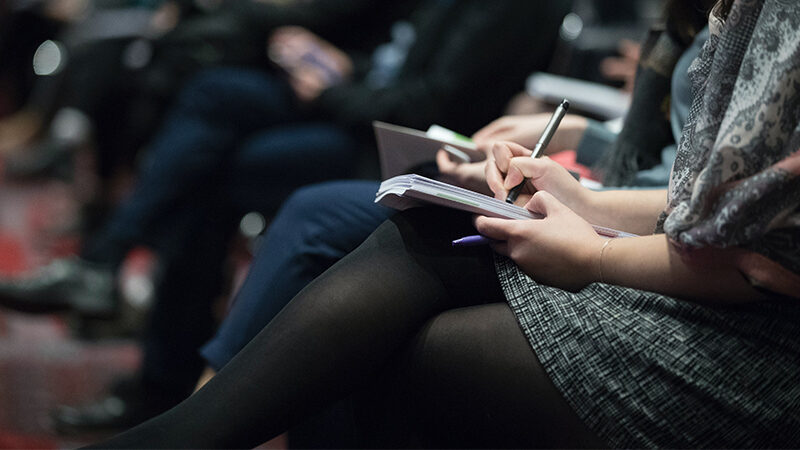 Délations, excommunications, proscriptions… Les journalistes contre la diversité d'opinion